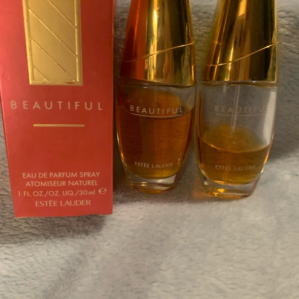 Beautiful Estée Lauder Perfume.. Gold top..Spray